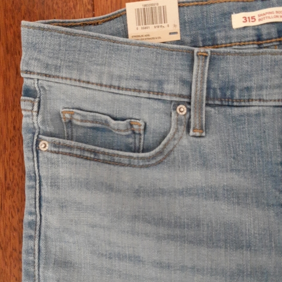 NWT Levi's Shaping Bootcut Jeans - Picture 4 of 13